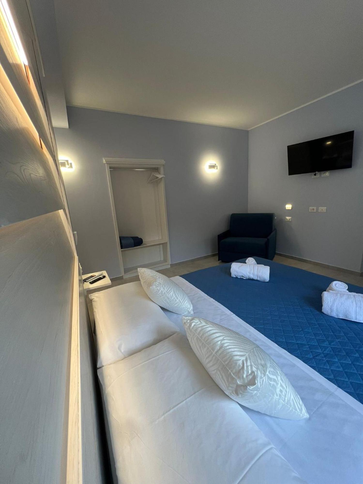 Don Ugo Luxury Rooms Тропея Экстерьер фото