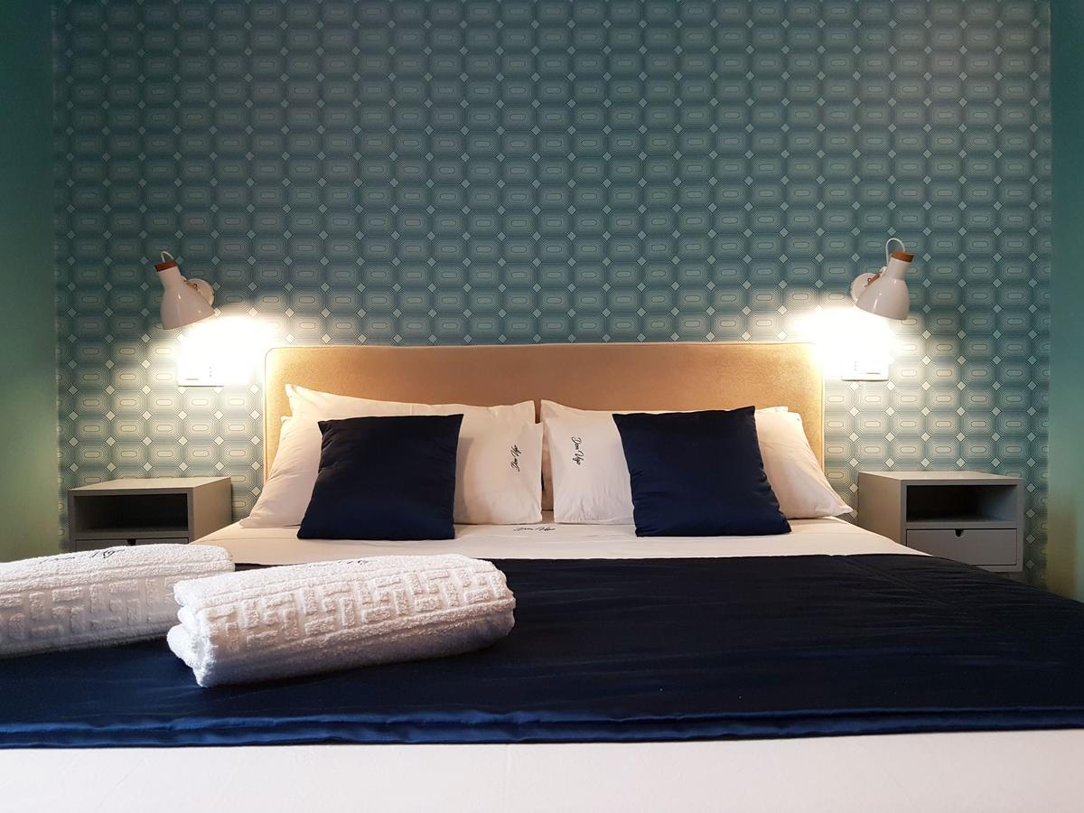 Don Ugo Luxury Rooms Тропея Номер фото