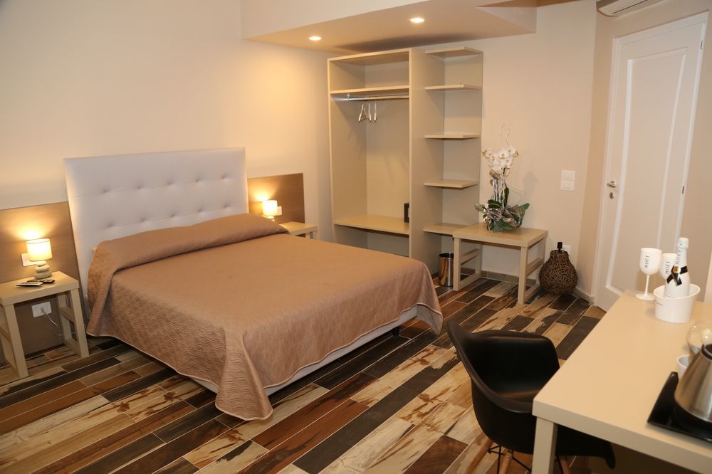 Don Ugo Luxury Rooms Тропея Экстерьер фото